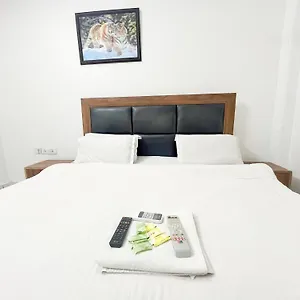 Kerala Home-5Mint From Hazrat Nizammudin Railway Station Hotel 2*