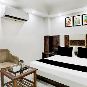 O Swastik Palace Hotel