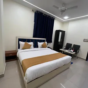 Hotel Hayat 2*