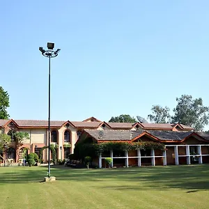Ashok Country Station touristique 4*