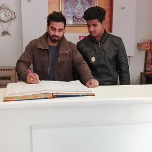 Hotel Delhi Empire Dx
