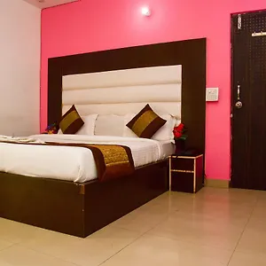 Rudraksha Plaza 3* Samalkha