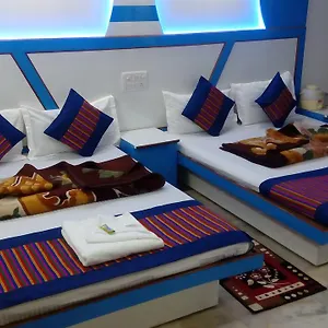 Sachi Dx Hotel