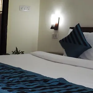 Luck Residency Hotel 2*