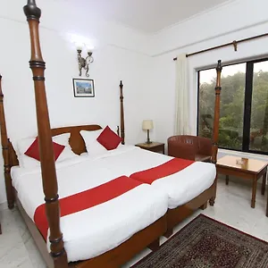Palm Greens Hotel