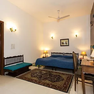 Eleven Bed & Breakfast 2*