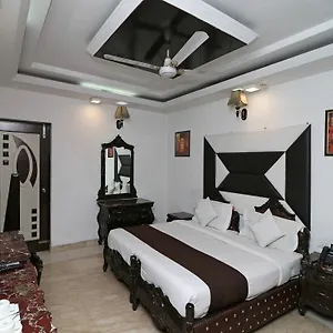 Oyo 11201 Near Bhikaji Cama Place New Delhi