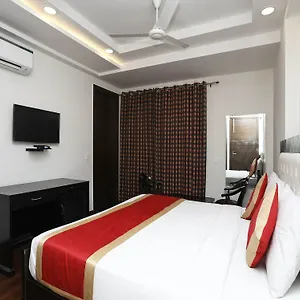 Apartment Oyo 14765 Amar New Delhi