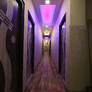 Hotel Oyo Flagship 30350 New Residency Sector 17 Rohini Delhi (National Capital Territory of India)