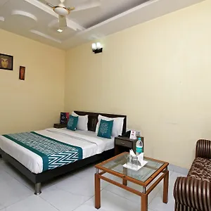 Oyo 7353 Mahipalpur