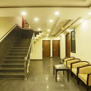 Capital @ Airport Hotel 3*