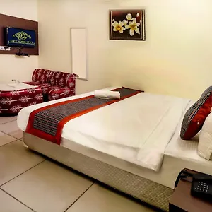 Airport Hotel Edge Home Stay Hotel 3*