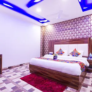 Fabhotel Olivia