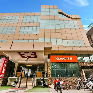 Fabexpress Grand Shoba Hotel 3*