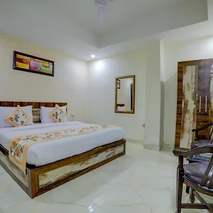 Airport Aerotech International Hotel *