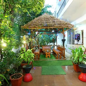 Vrindavan Residency * New Delhi