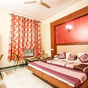 Hotel Homely By- Lee Cashew International Group Of A1rooms