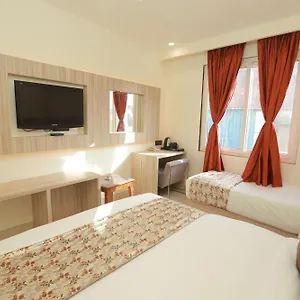 Bed & Breakfast Zed - Delhi International Airport 3*