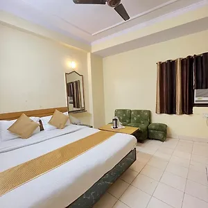 Silvershine Family Hotel- New Delhi