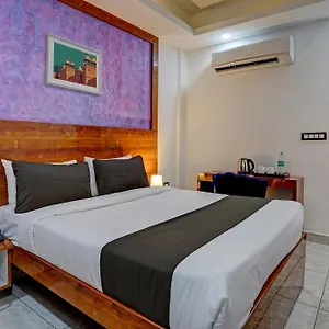 Caves International Near Igi Airport Delhi 4* New Delhi
