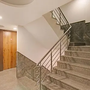 O Avi Hotel