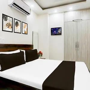 O The Escape Hotel New Delhi