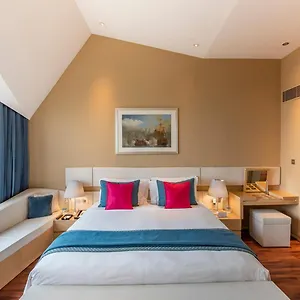 Hotel Ebony Near Delhi Airport By Gross Group