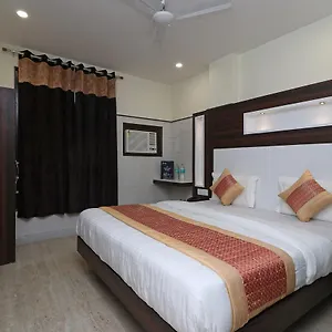 Oyo 11594 Tvs 3* New Delhi
