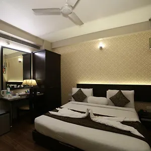 Otel Woodapple Residency