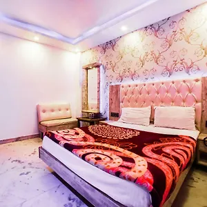 Hotel Spot On 43970 Sona International Spot 3*